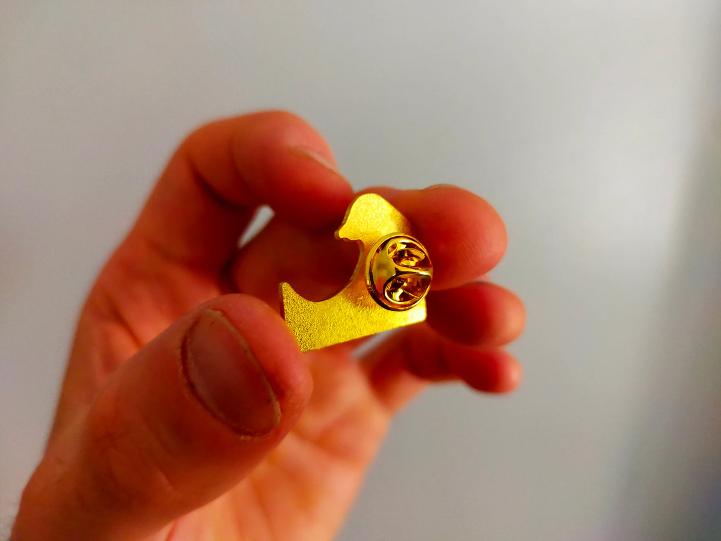Wave art Japanese pin