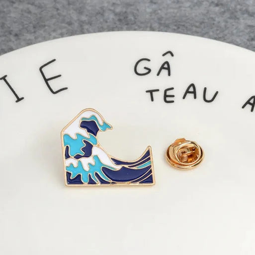 Wave art Japanese pin