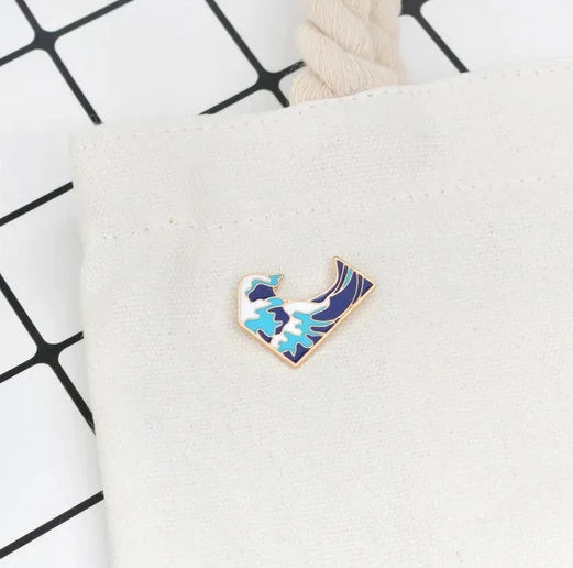 Wave art Japanese pin