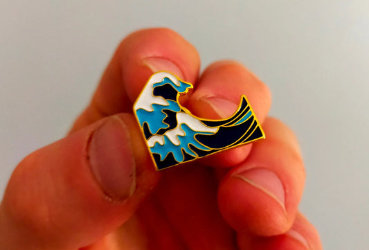 Wave art Japanese pin